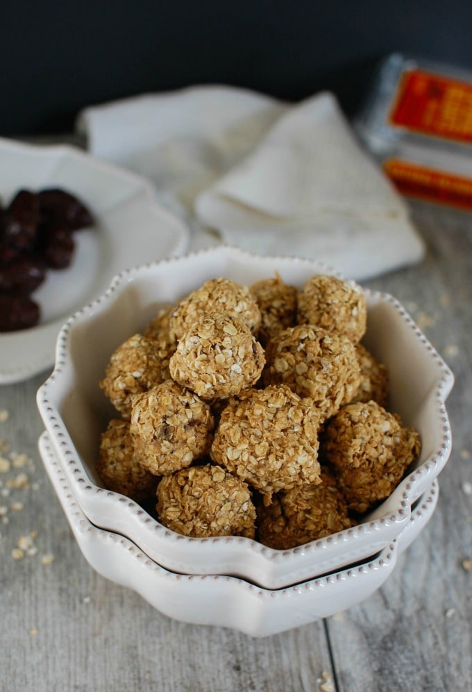 Peanut Butter Oatmeal No Bake Bites