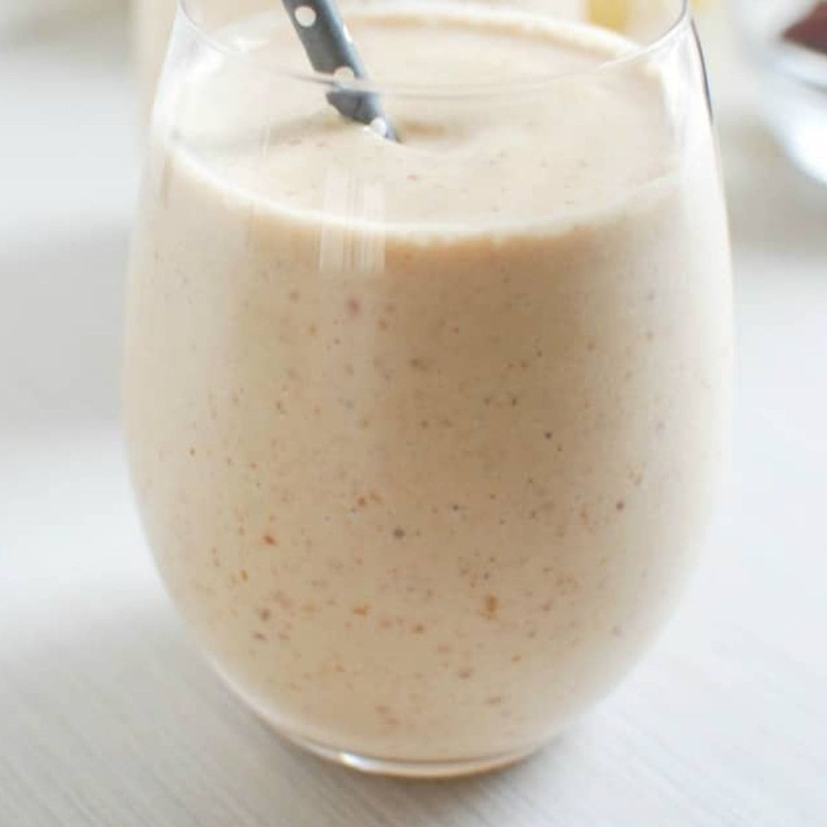 4 Ingredient Peanut Butter Banana Smoothie