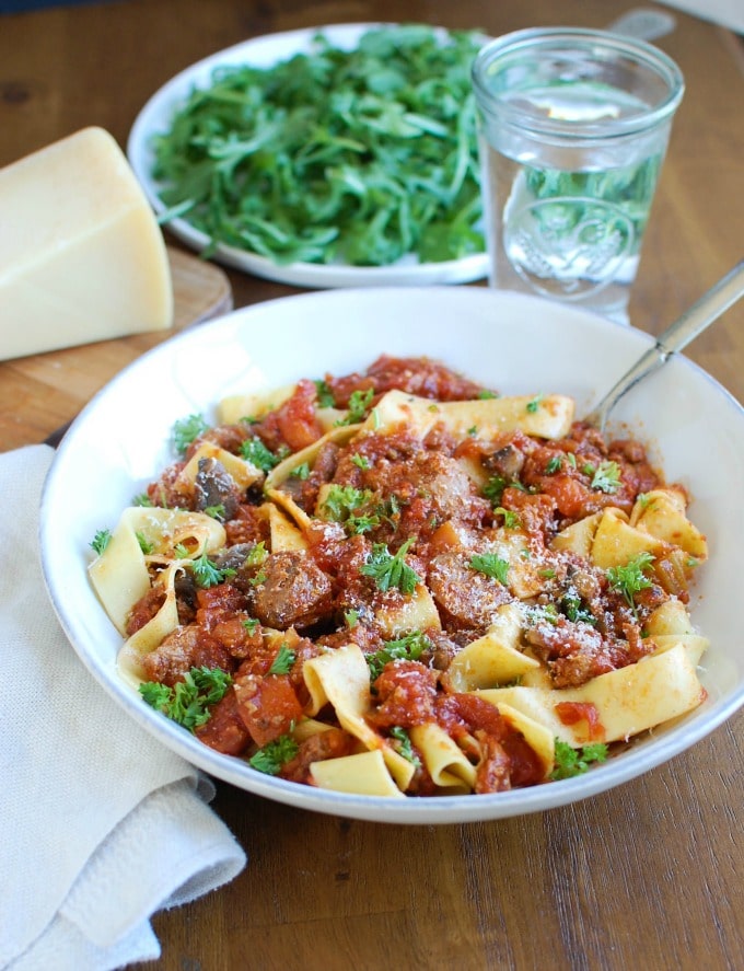 Slow Cooker Turkey Sausage Bolognese Sauce