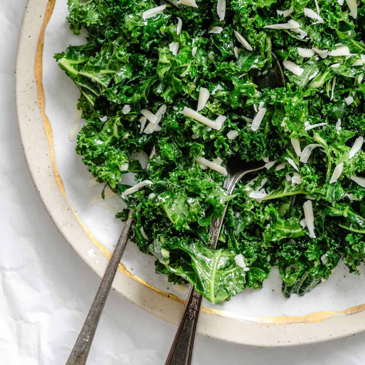 Massaged Kale Salad with Lemon Dressing