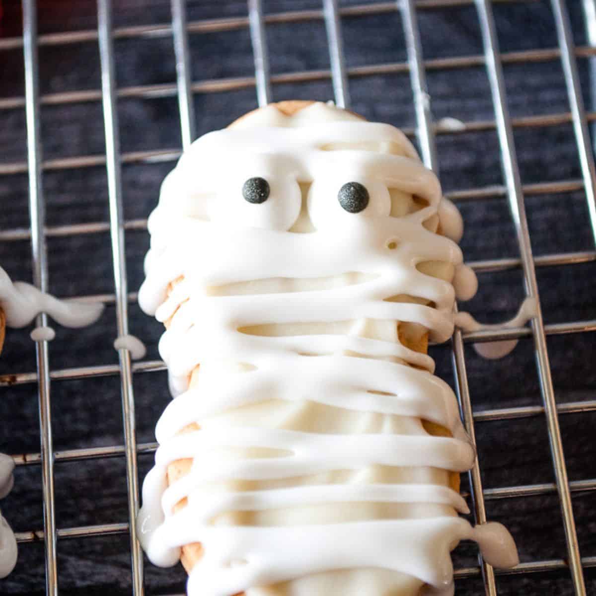 Mummy Cookies