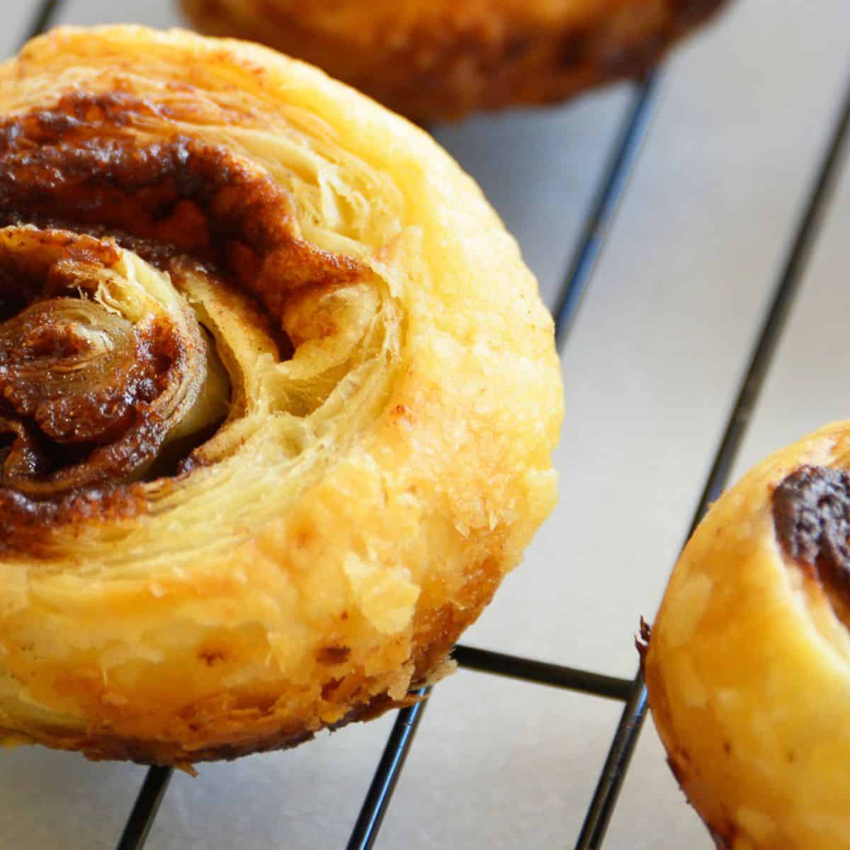 Easy Puff Pastry Cinnamon Swirls Recipe
