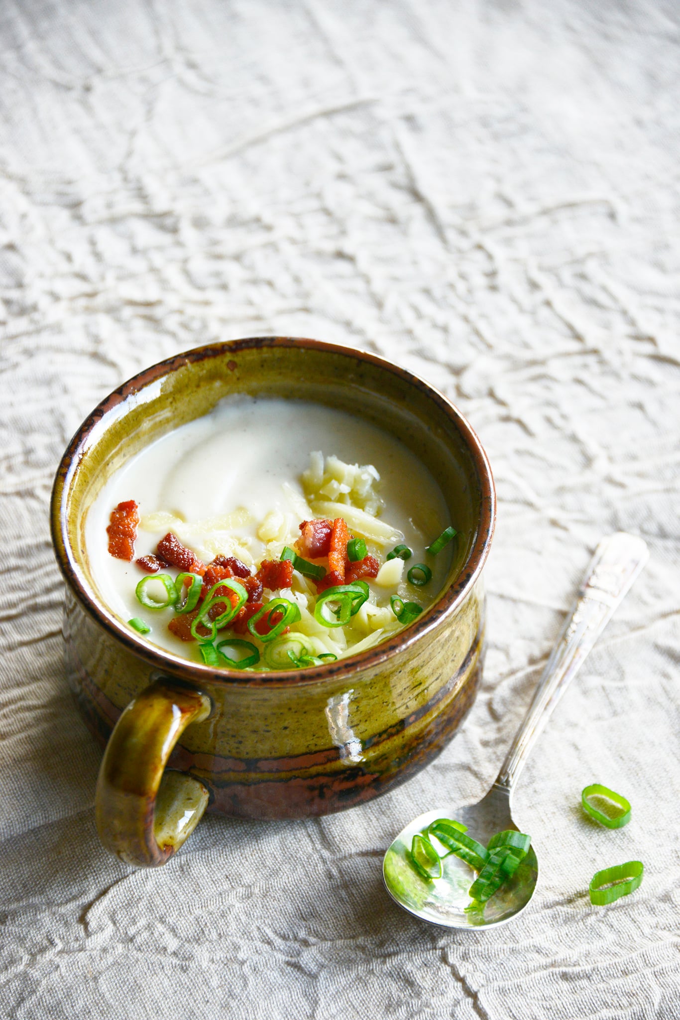 Instant Pot Cauliflower Soup