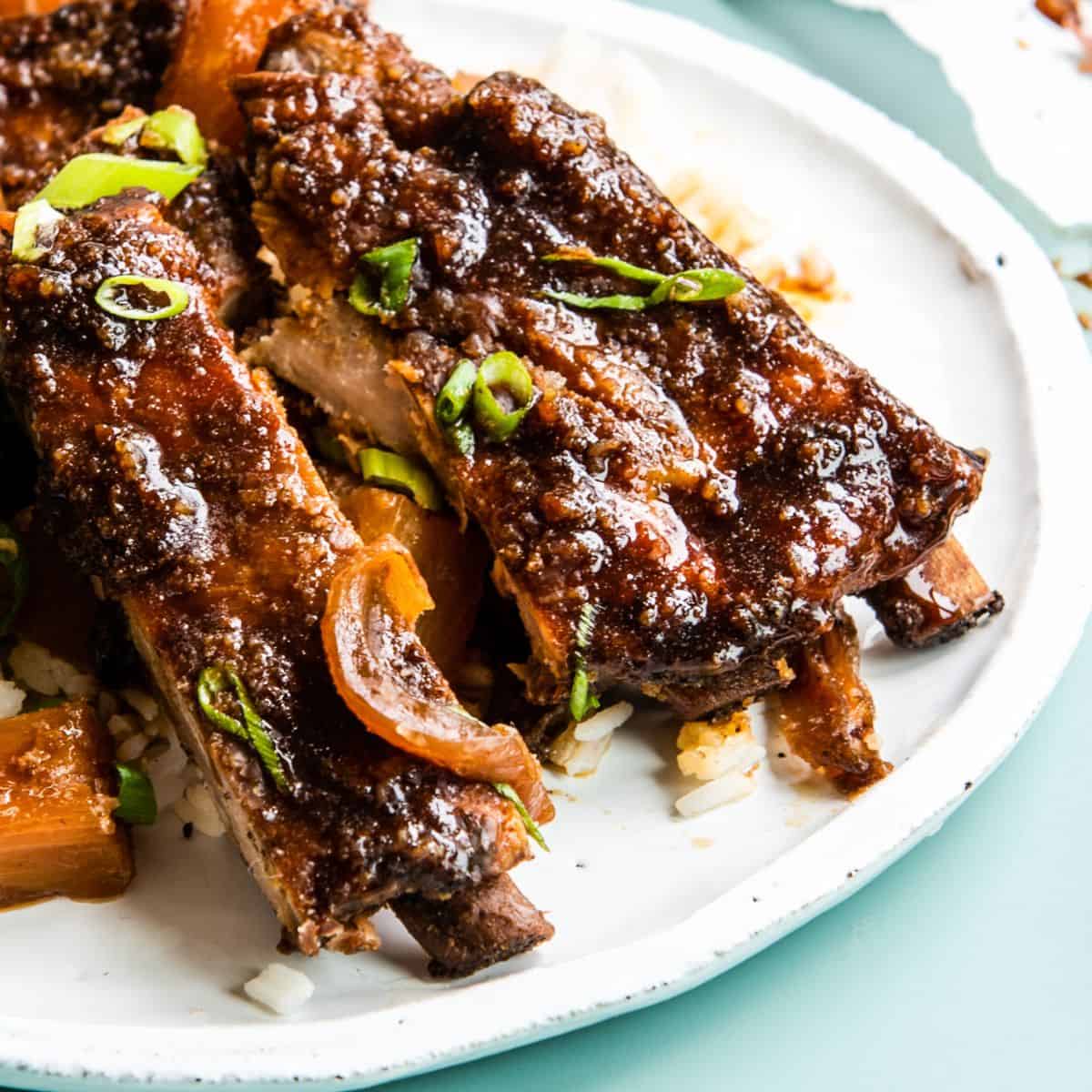 Slow Cooker Hawaiian Pork Ribs