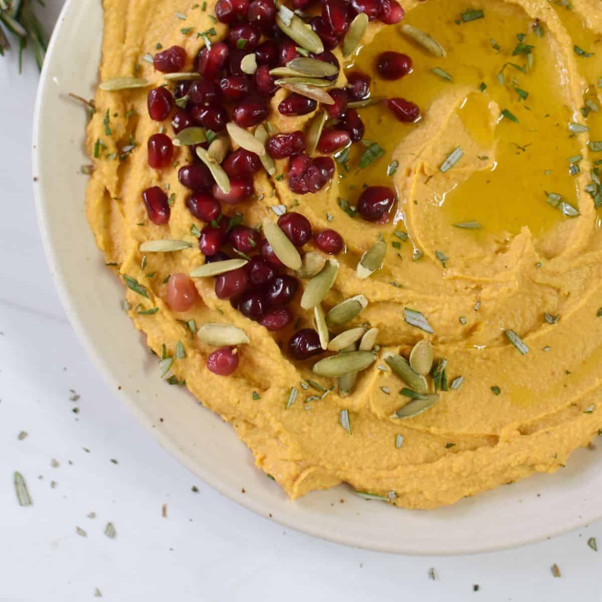 Creamy Pumpkin Hummus