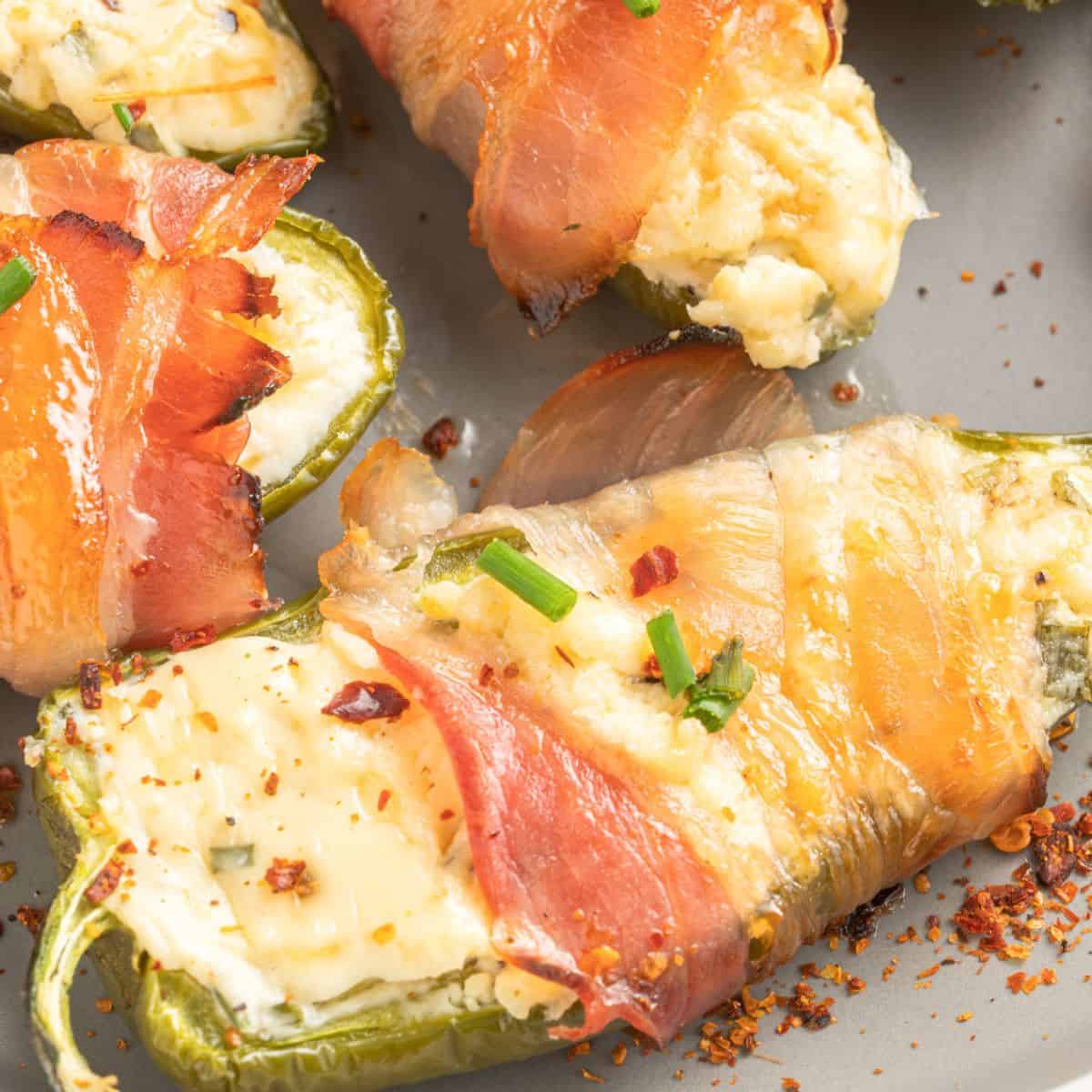 Jalapeño Poppers with Bacon