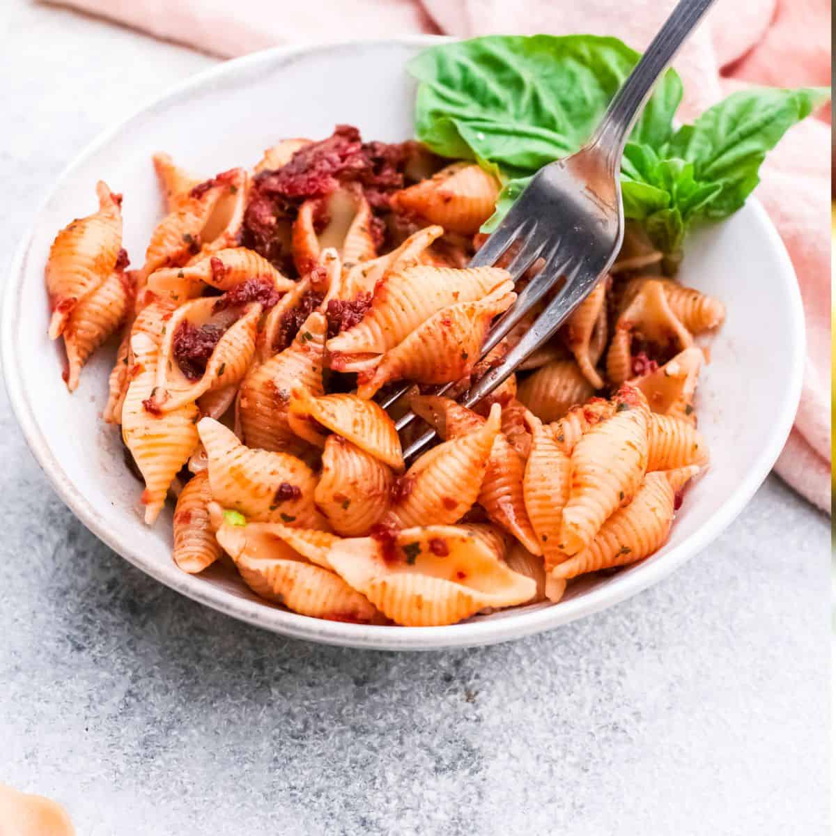 Sun-Dried Tomato Pesto Pasta