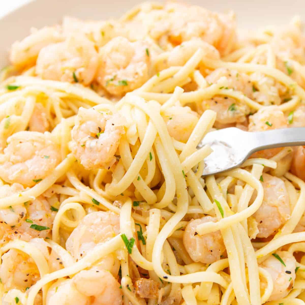 Lemon Garlic Shrimp Pasta