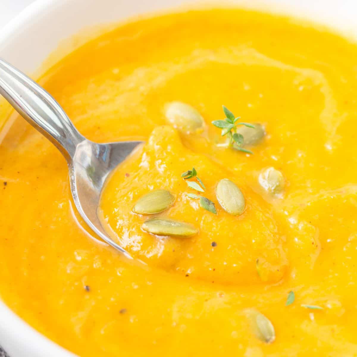 Easy Roasted Butternut Squash Soup