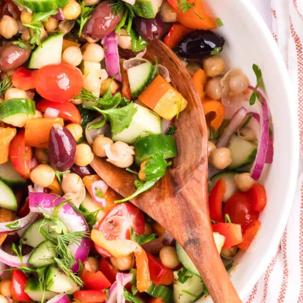 Mediterranean Chickpea Salad