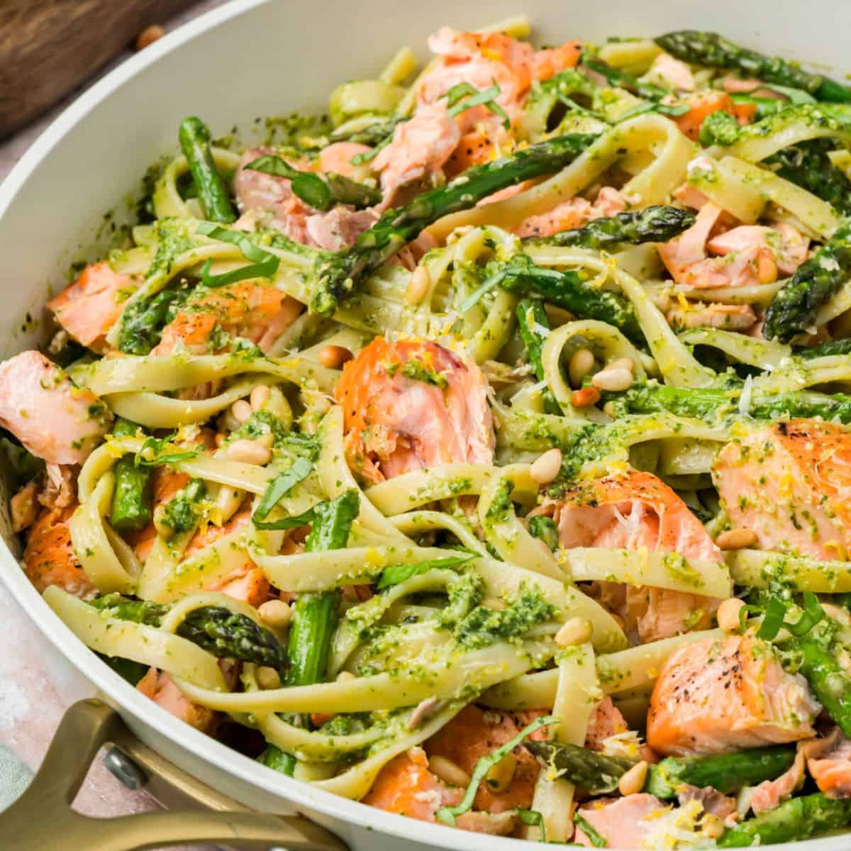 Pesto Pasta with Salmon (Easy 25-Minute Dinner)